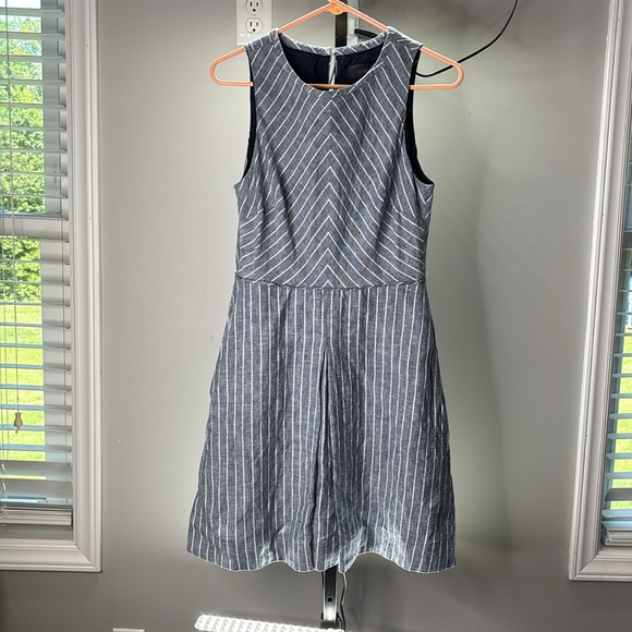 J. Crew Blue and White‎ Sleeveless Mini Dress 100% Linen with Pockets Size 8 - Picture 3 of 13